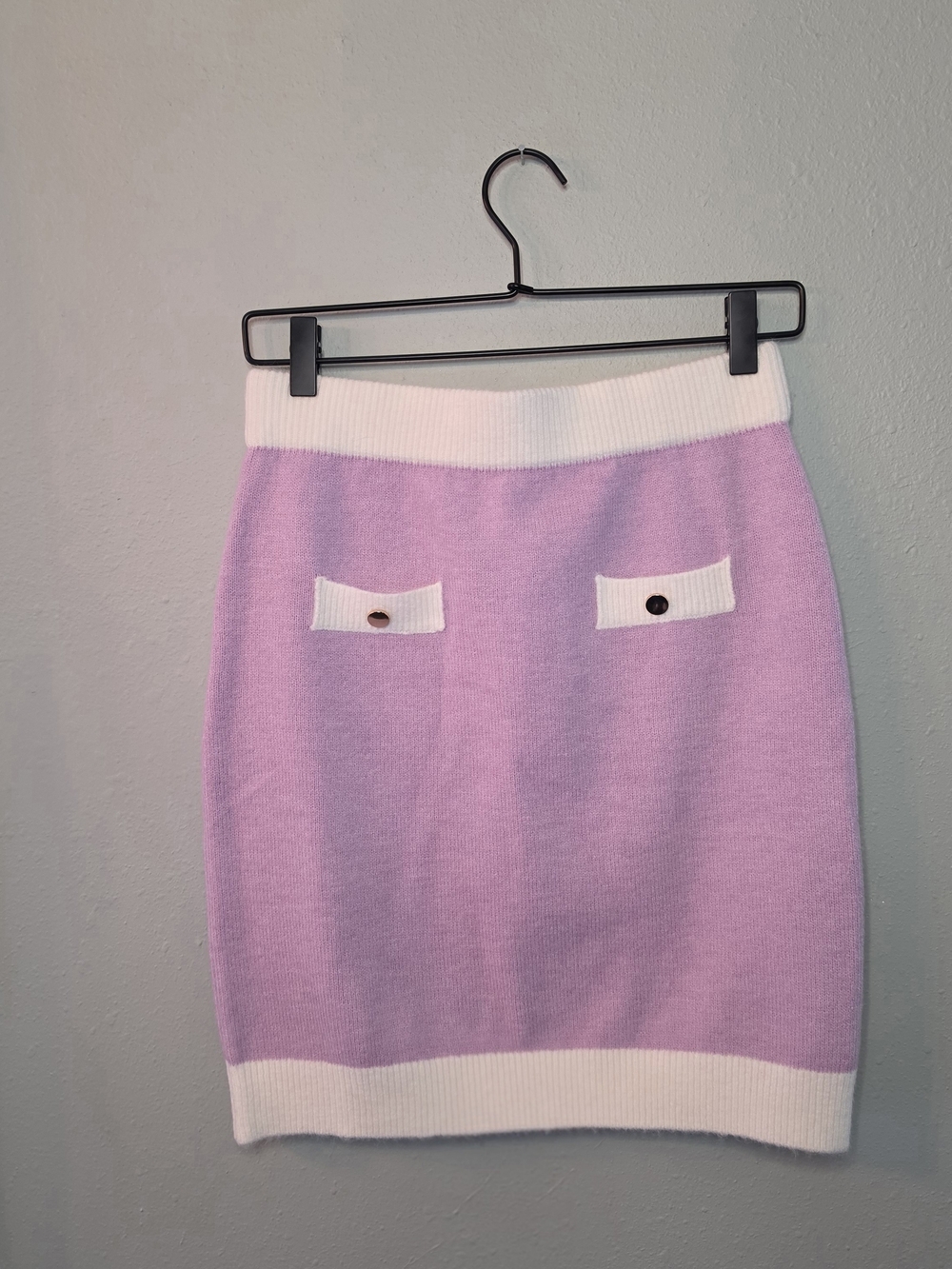 Idem & Ditto Lilac Knit Mini Skirt Medium Gold Button Pocket Detail Preppy NWT